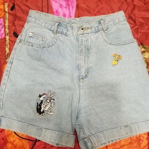 Time Warner jean shorts Tweety bird & bugs bunny
